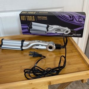 HOT TOOL DEEP WAVER